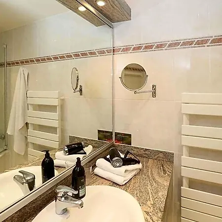 Adagio Original Geneve Туари